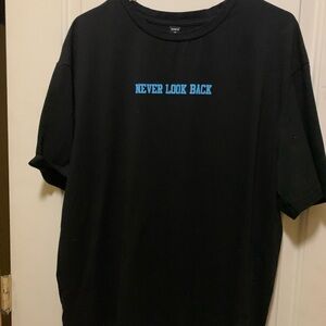 Never look back, black T-shirt